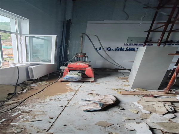 霞山地基基础下沉墙体裂缝加固注浆顶升施工